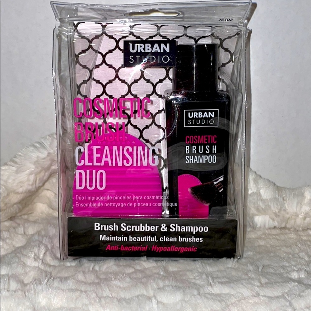 Cosmetic Brush Cleansing Duo